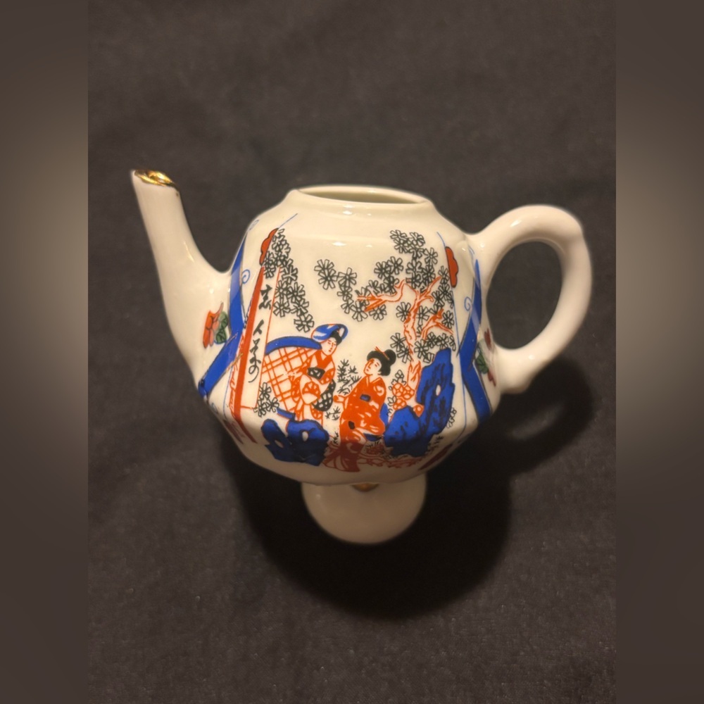 Colorful Porcelain Chinese Tea Set - Picture 7 of 8